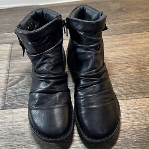 Miz Mooz Black Leather Ankle Boots woman’s 38 (s130)